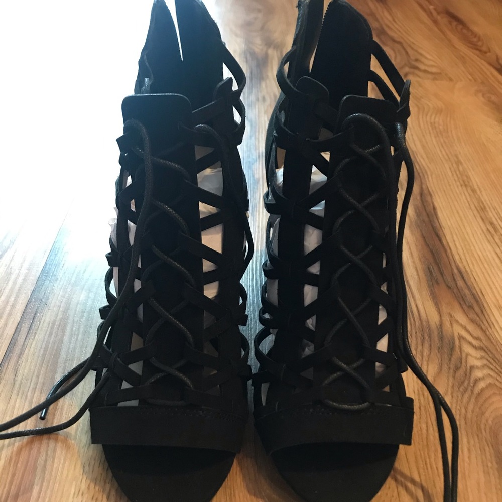 JALISAH HEELED SANDAL